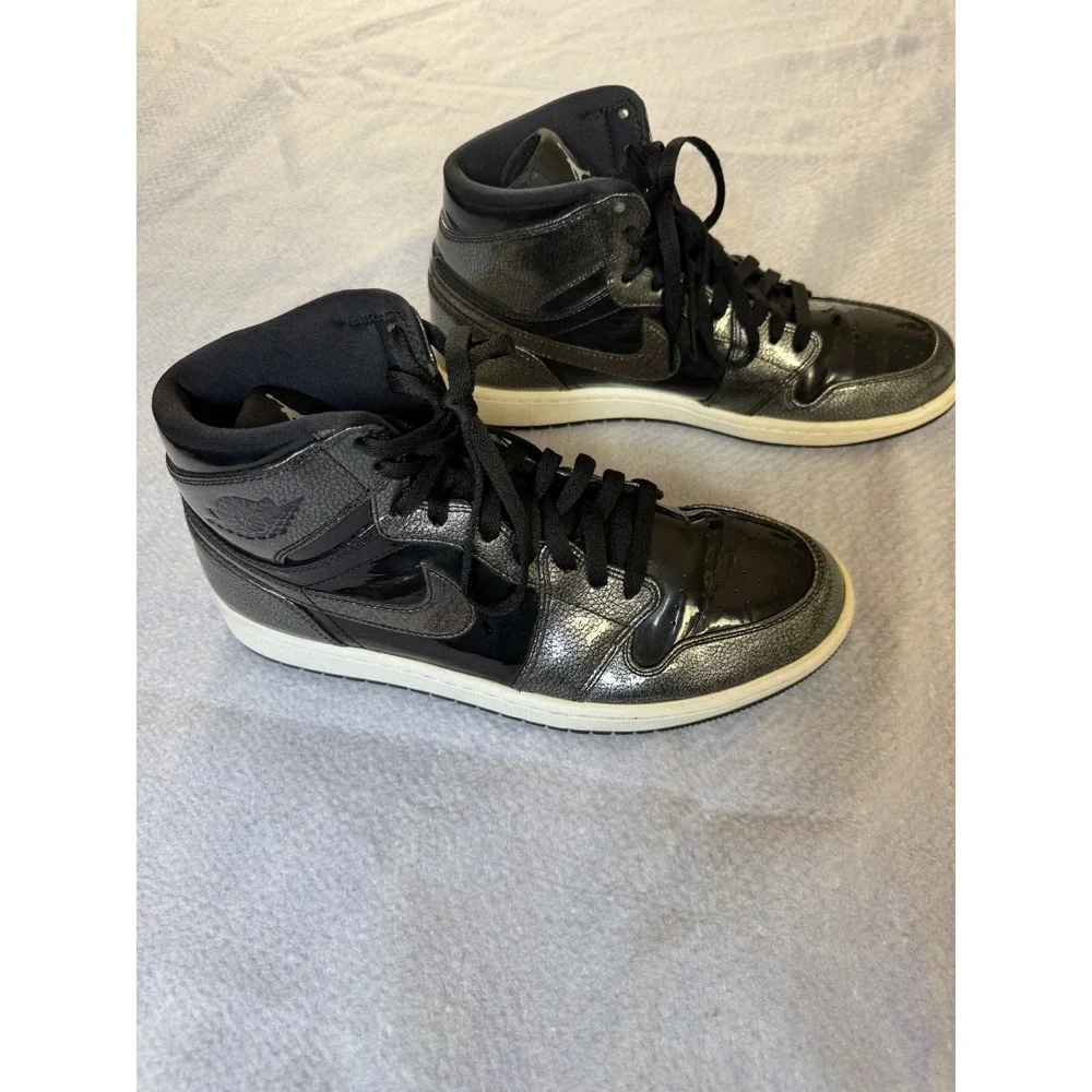 Nike Air Jordan 1 Retro High Black Metallic Silver Sneakers 332550-017 Mens 10